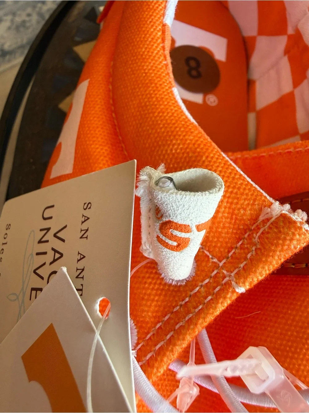 Tennessee Volunteers Men’s size 8 Canvas slip on Sneakers NWT